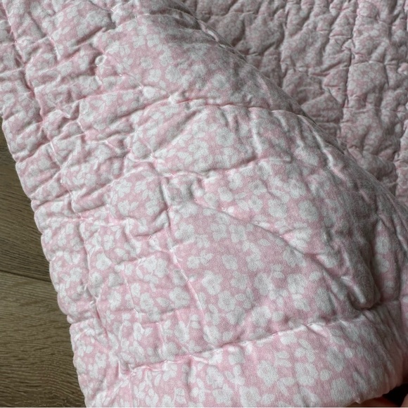 Pottery Barn Girls Crib Quilt Blanket - Picture 9 of 9
